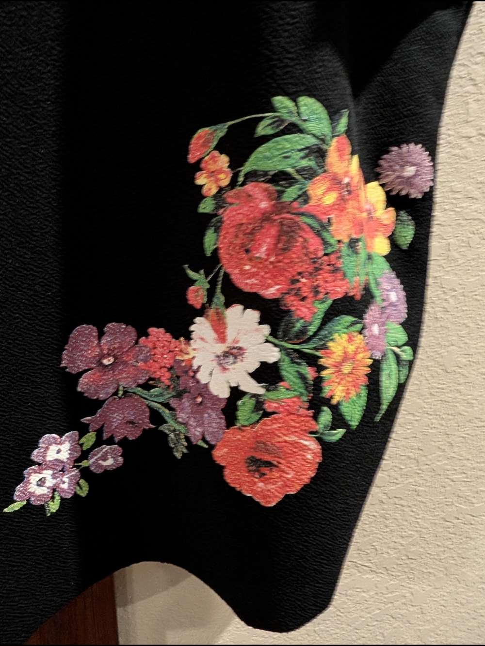 Zara Black Short-Sleeve Top with Multicolor Floral print - Picture 4 of 5